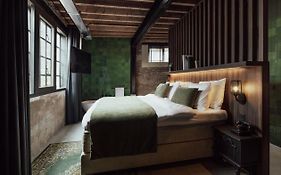 Cousins Boutique Hotel